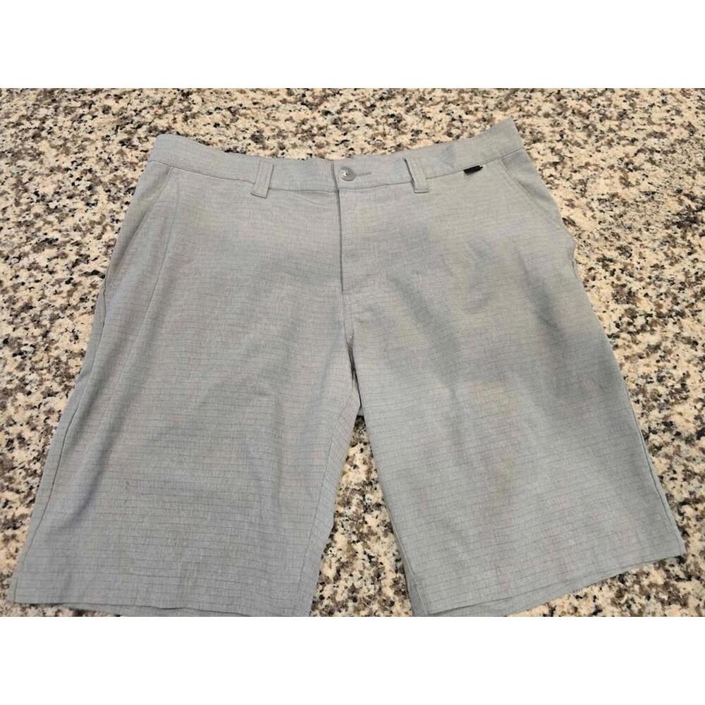 Travis Mathew Golf Shorts Mens Size 33